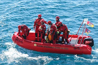 Vježba članova Specijalne jedinice za spašavanje na vodi